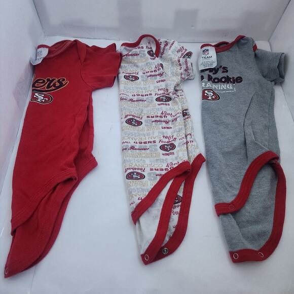 49ers NFL lot of 3 snap suits size 6-12months - Picture 5 of 5